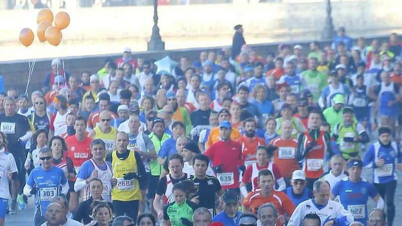 Maratona di Pisa, si contano i primi record