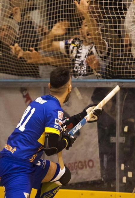 La missione rossoblù: riprendersi la vetta e dimenticare il derby 