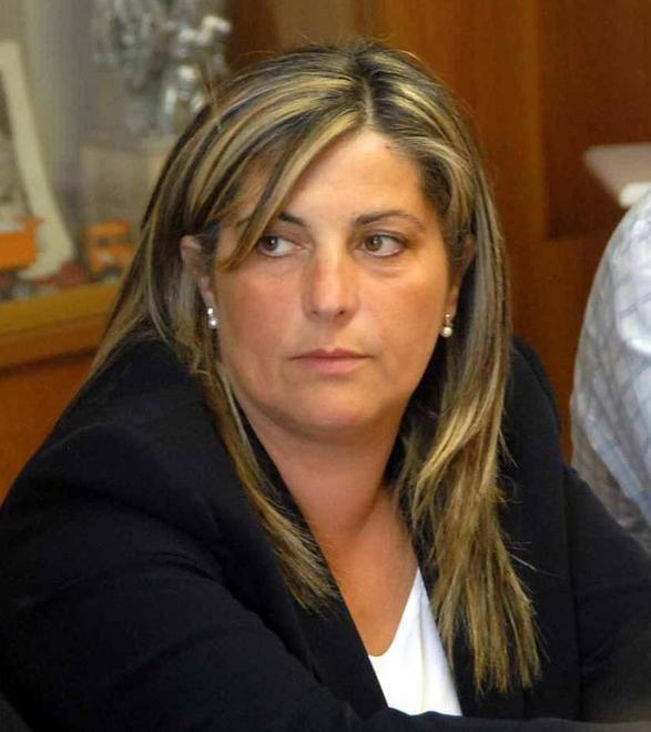 Buco Apuafarma, «Andreazzoli si dimetta» 