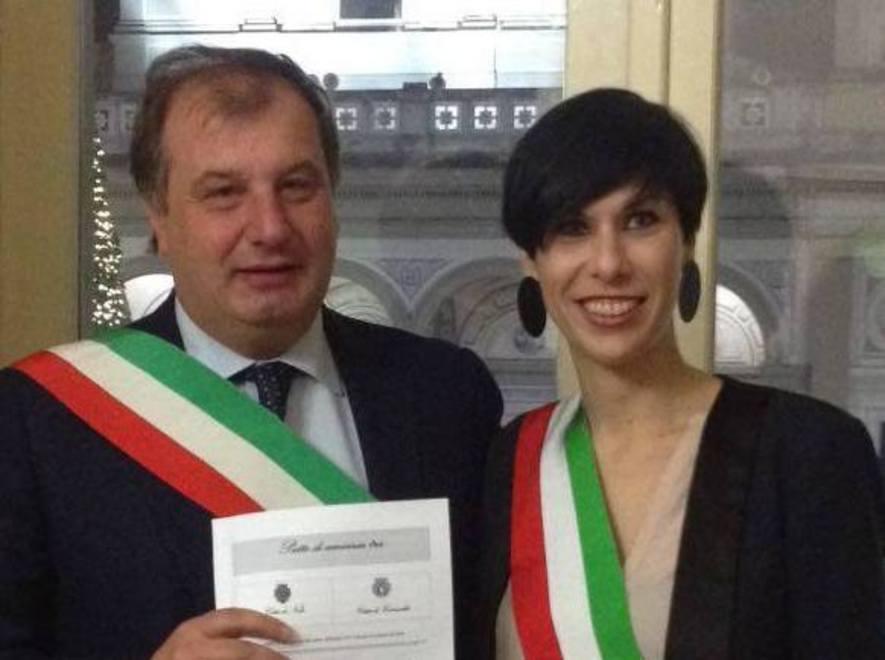 Comacchio stringe la mano a Nola 