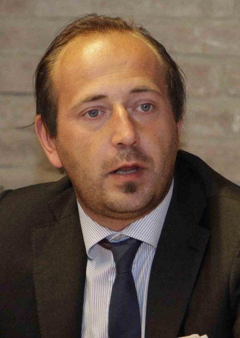 Colpì il figlio con la seggiola, padre a processo 