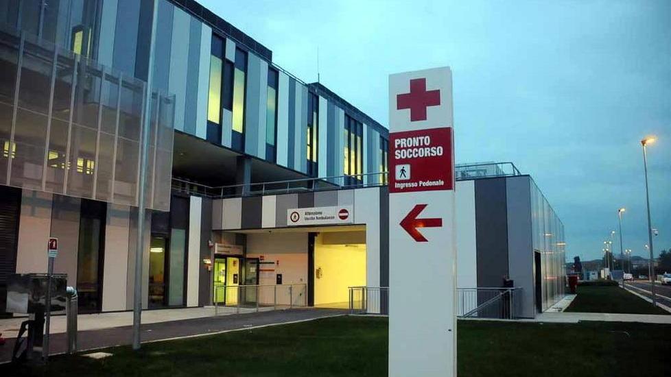 Massa, troppo puzzolenti bagni off limits al nuovo ospedale