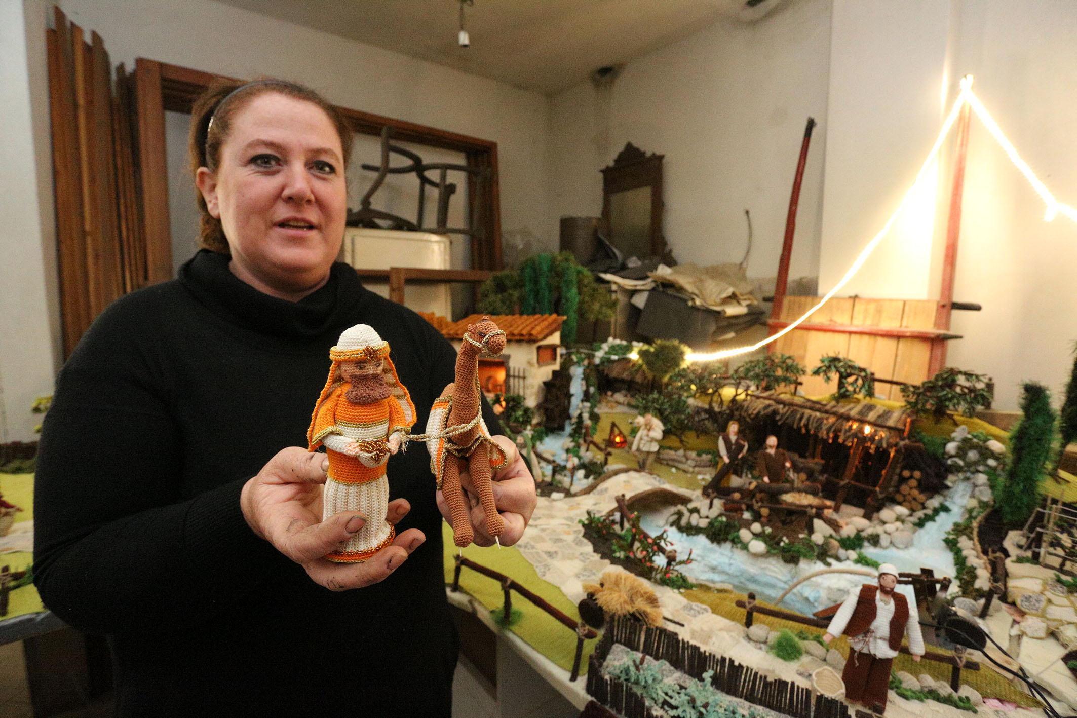 Gessica Mancini con il suo presepe
