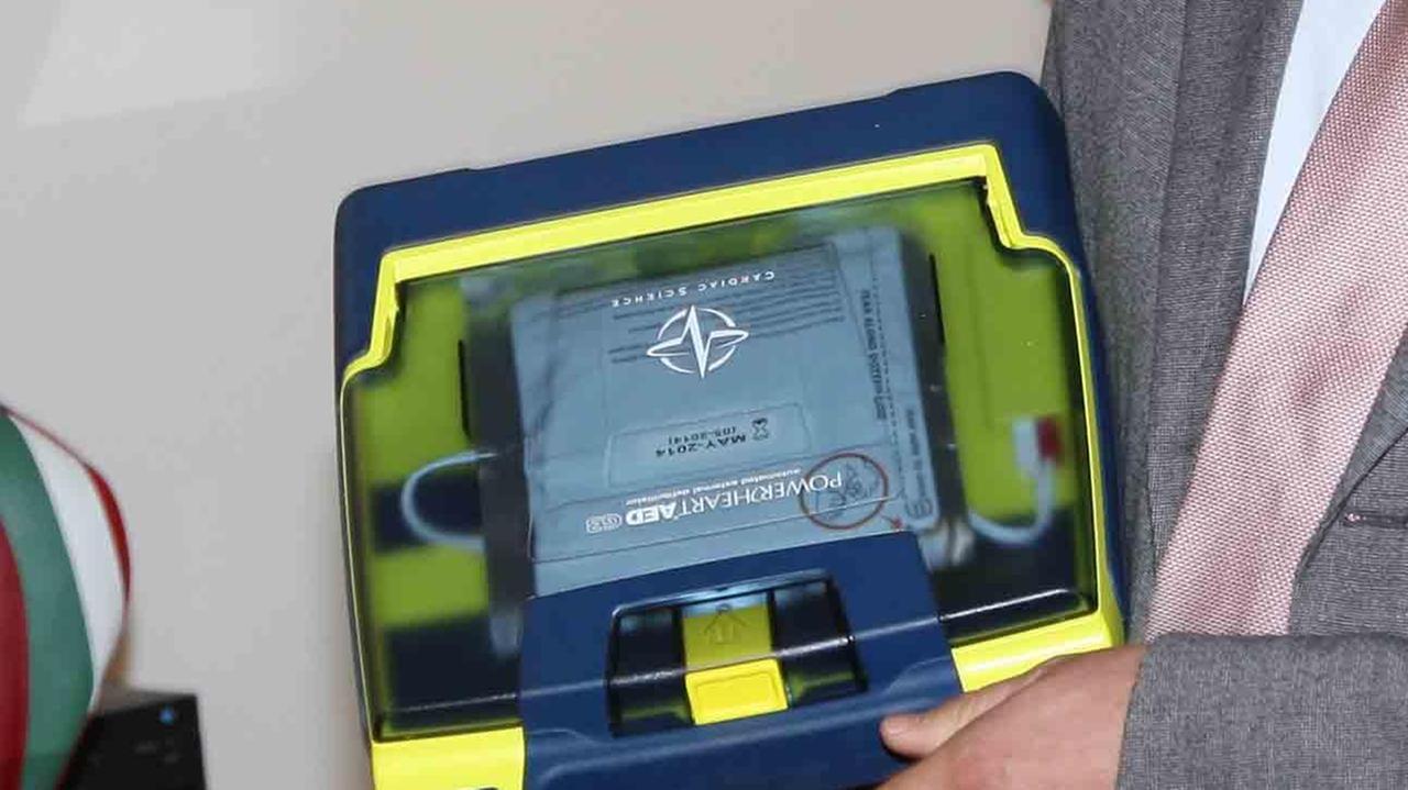 Sport, scatta l'obbligo dei defibrillatori: è caos fra le società reggiane