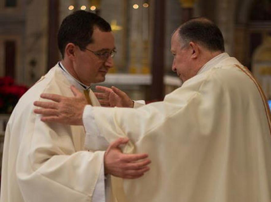 Ex consigliere comunale ordinato sacerdote