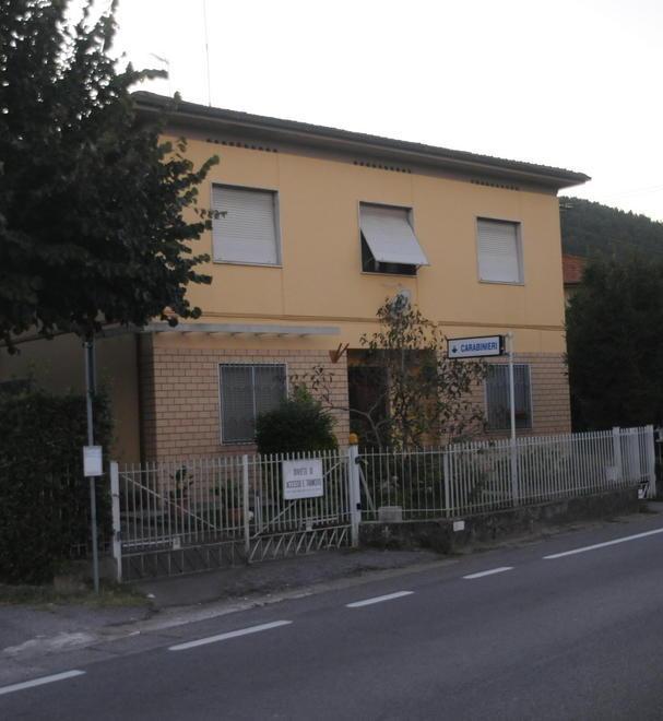Due ipotesi per salvare la caserma 