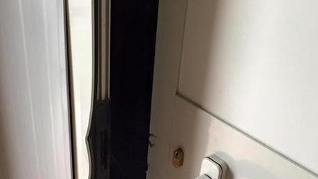 Anziano rapinato in casa dall’amica di famiglia