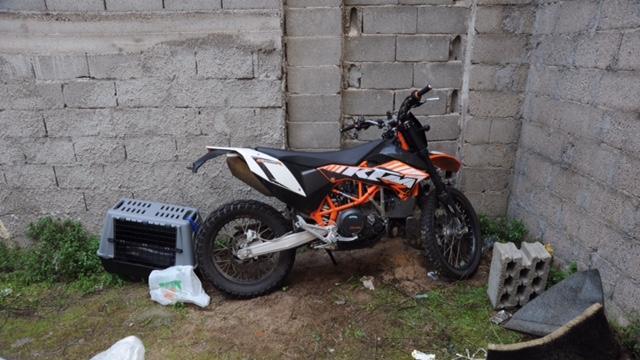 La moto rubata a turisti austriaci e recuperata dalla polizia a Orgosolo