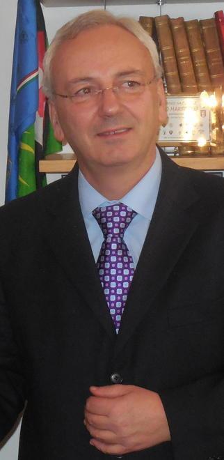 Il prefetto fa gli auguri... coi numeri 