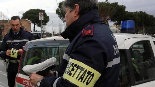 Fumata grigia sull’accordo dei vigili urbani