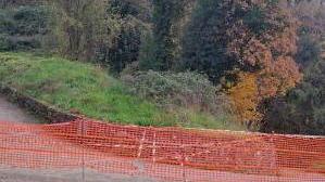 Lavori al Piagnaro: «Ma qui distruggono un’antica strada»
