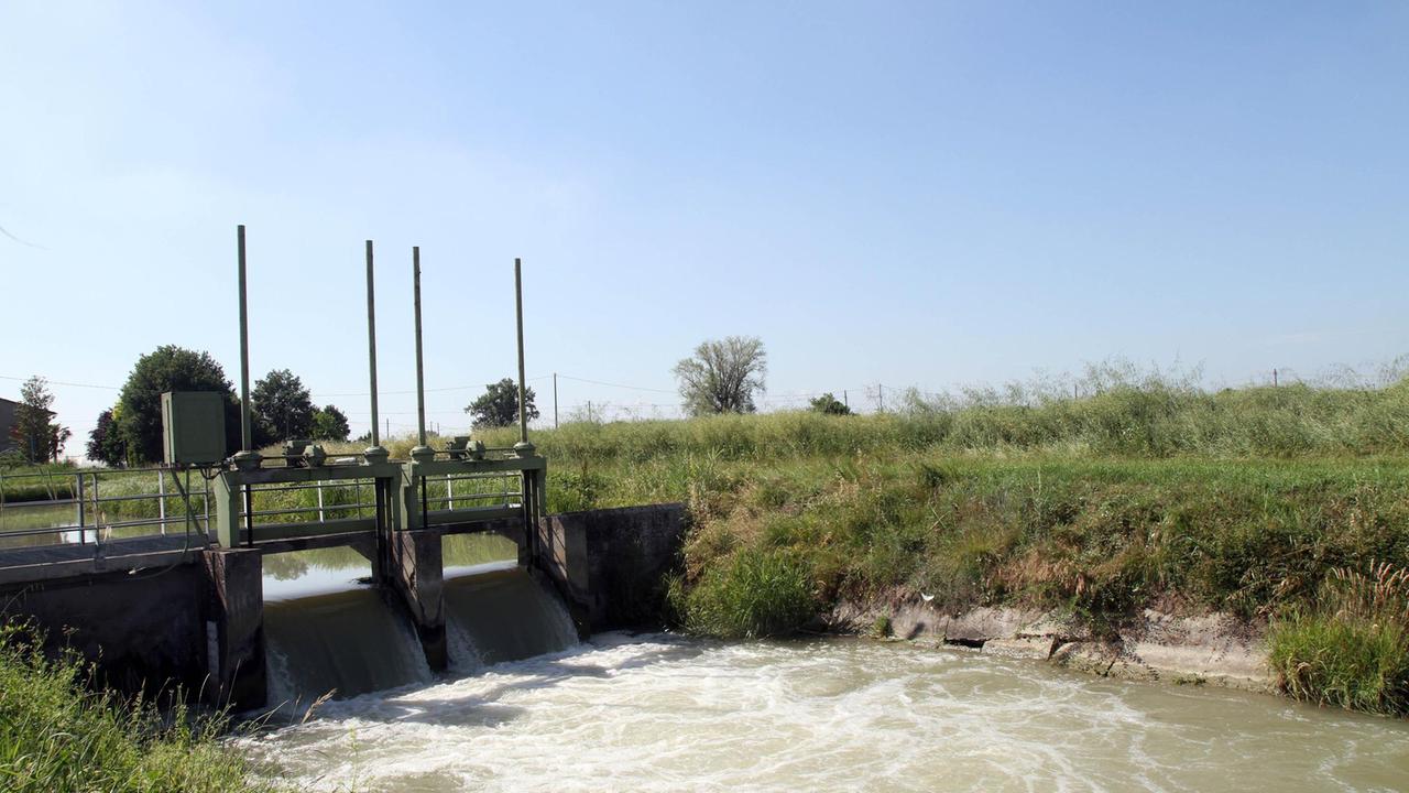 Canali di irrigazione nell'Oristanese