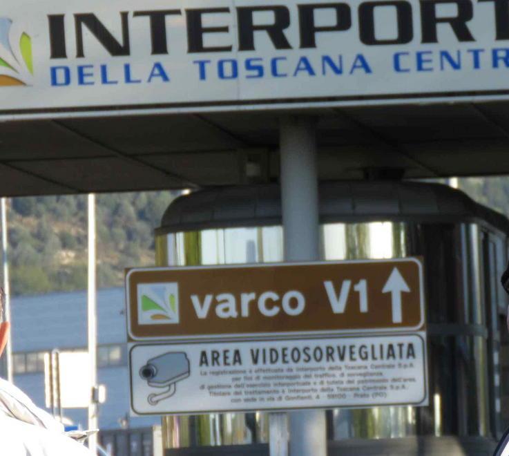 Barra rimossa dai fan dei Gigli 