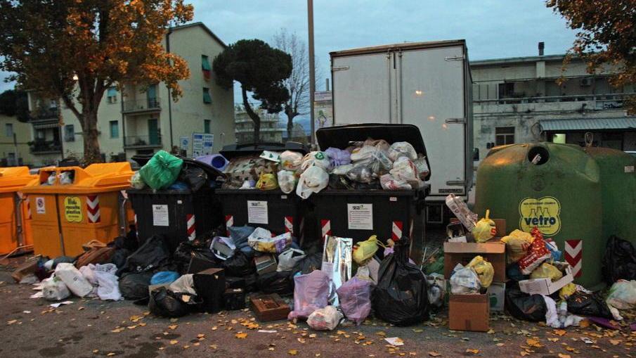 I sindaci della Versilia: per lasciare Cav va saldato il dovuto