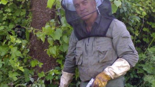 L’uomo delle api «Così ho coronato il mio antico sogno»