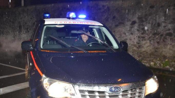 Auto, soldi, gioielli e anche due pistole gli ultimi bottini