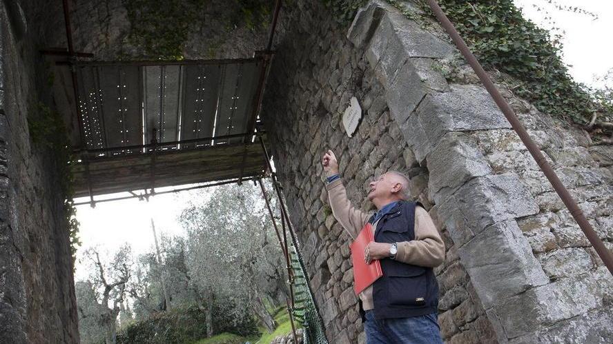 Lavori a Porta S. Martino e a Palazzo Pretorio