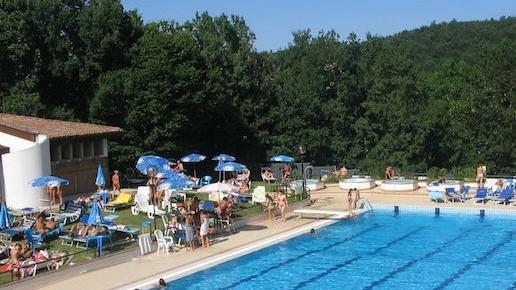 Piscina, ancora discussioni