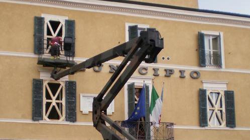 «La ricostruzione continua e servono ancora aiuti»