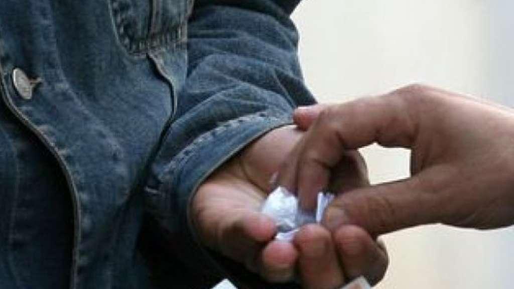 Sorpreso con la cocaina: ventunenne agli arresti domiciliari