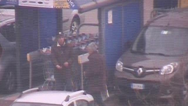 I vigilantes di Modena: «Aiutateci contro i mendicanti»
