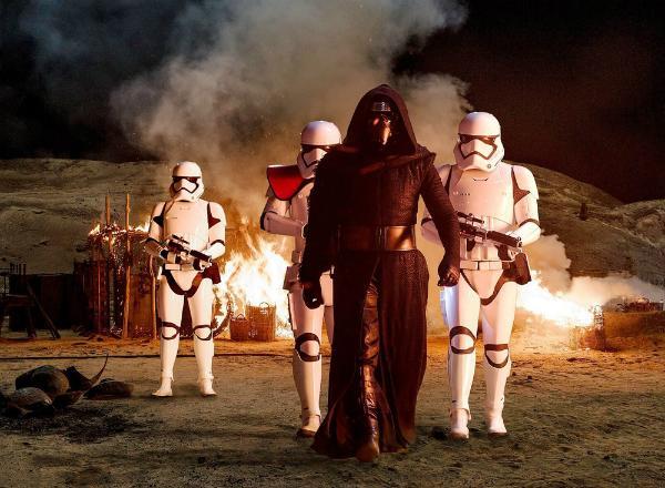 Una scena di Star Wars - La Forza si risveglia