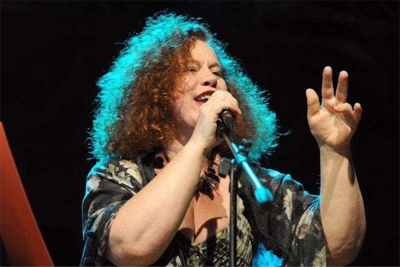la cantante Sarah Jane Morris
