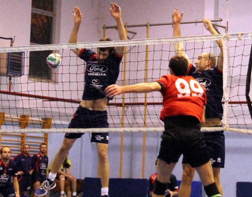 Volley, lo sprint di Natale derby Cft Cus-Entomox 