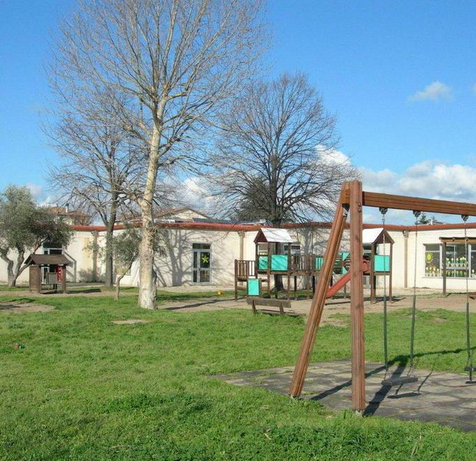 Recita a porte chiuse, le maestre decise 