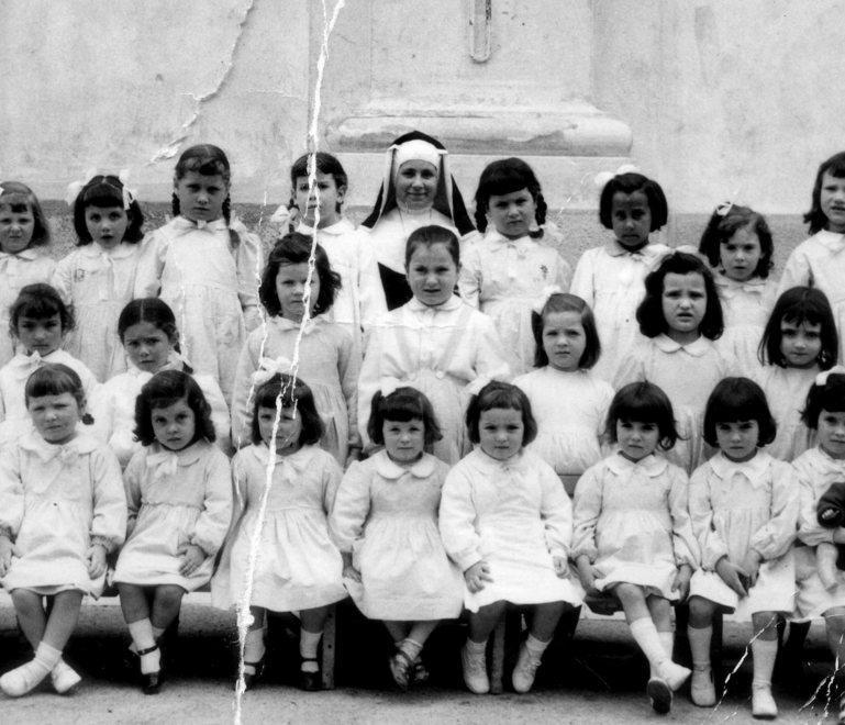 Il calendario storico che riaccende lo spirito di comunità 