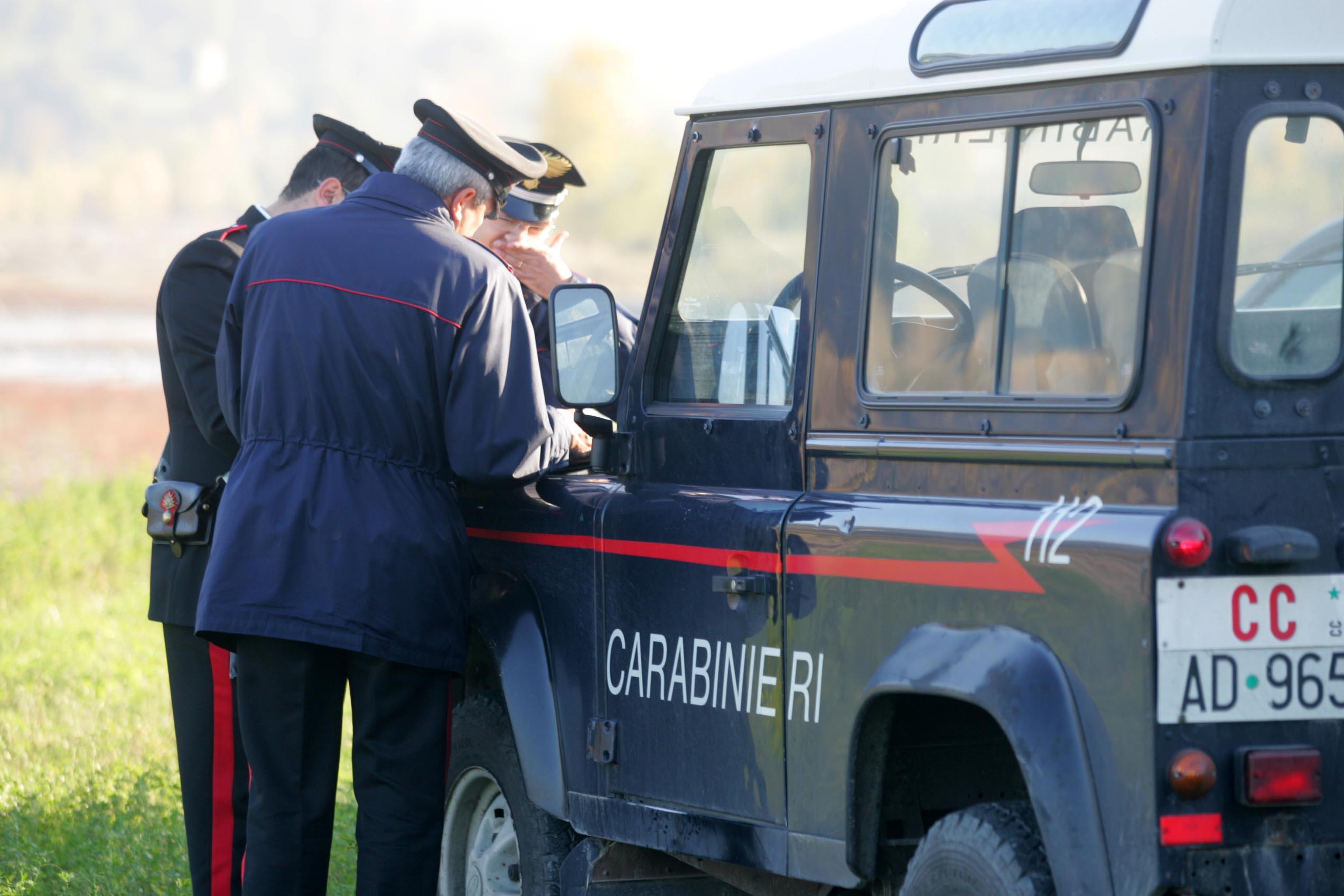 Aggrediscono una conducente dopo il sorpasso, denunciati due ciclisti