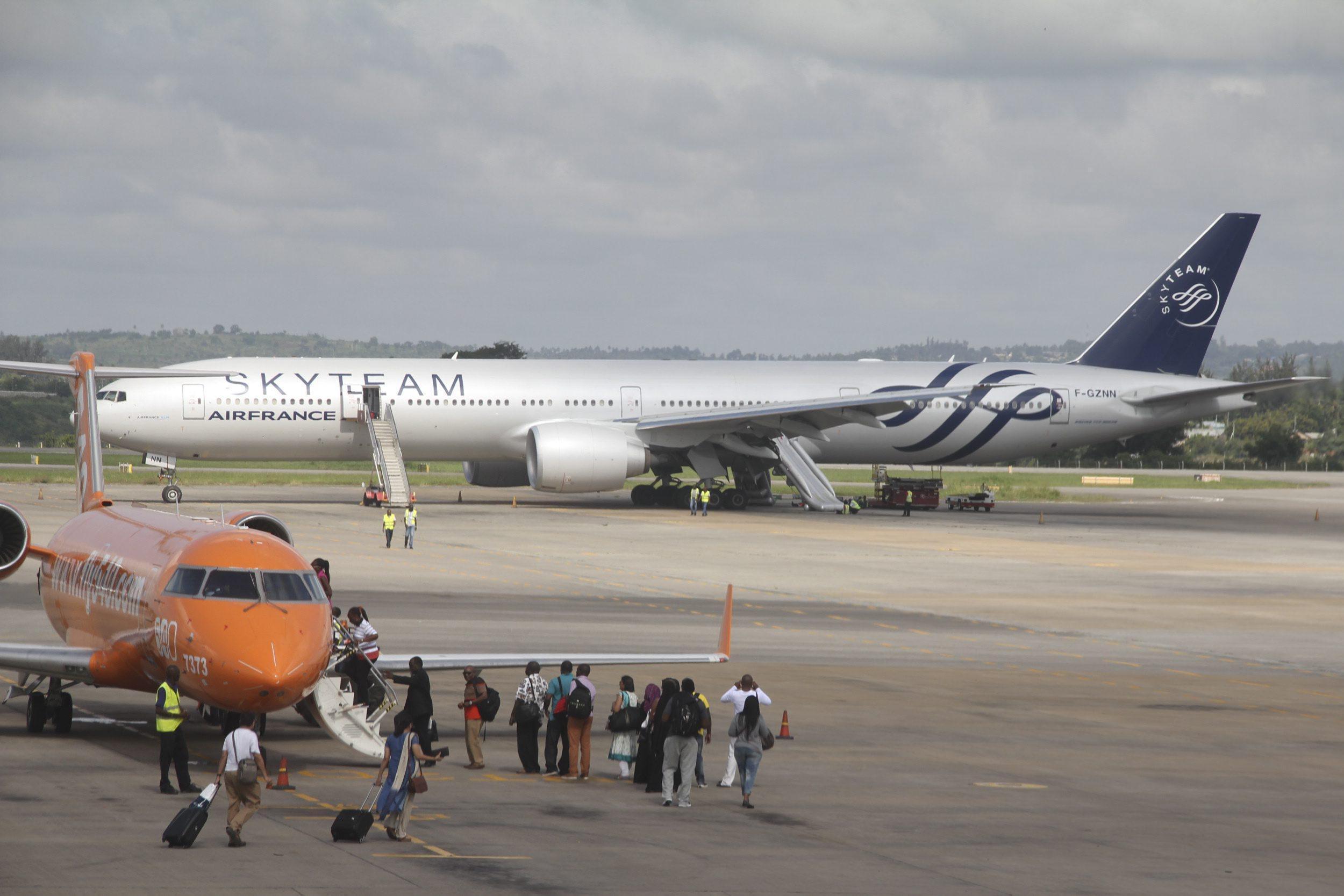 L'aereo Air France atterrato in Kenya