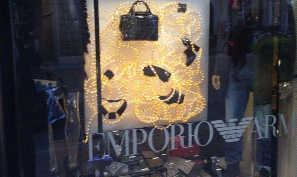 Se la griffe in vetrina fa... Natale 