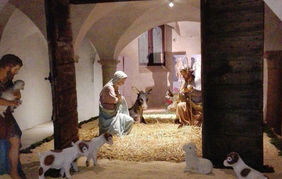 La diocesi difende il presepe e realizza tre allestimenti