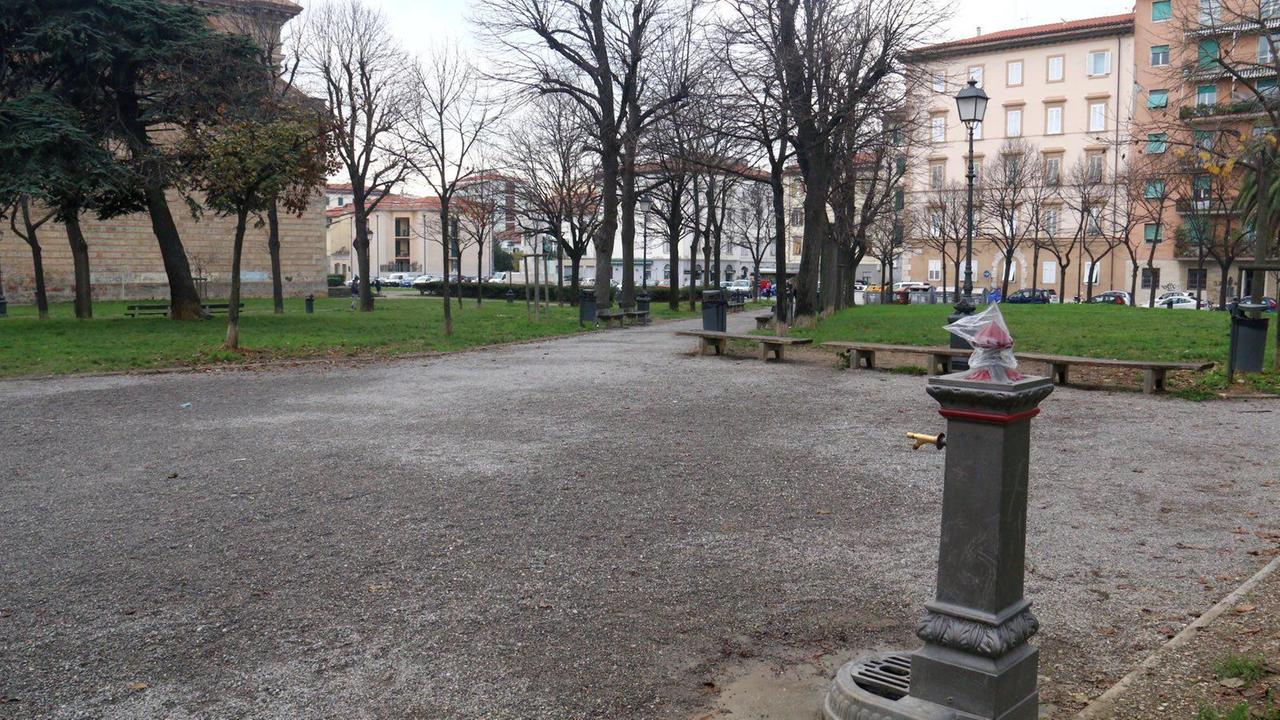 Il punto di piazza Magenta in cui è avvenuta l'aggressione (Marzi Pentafoto)