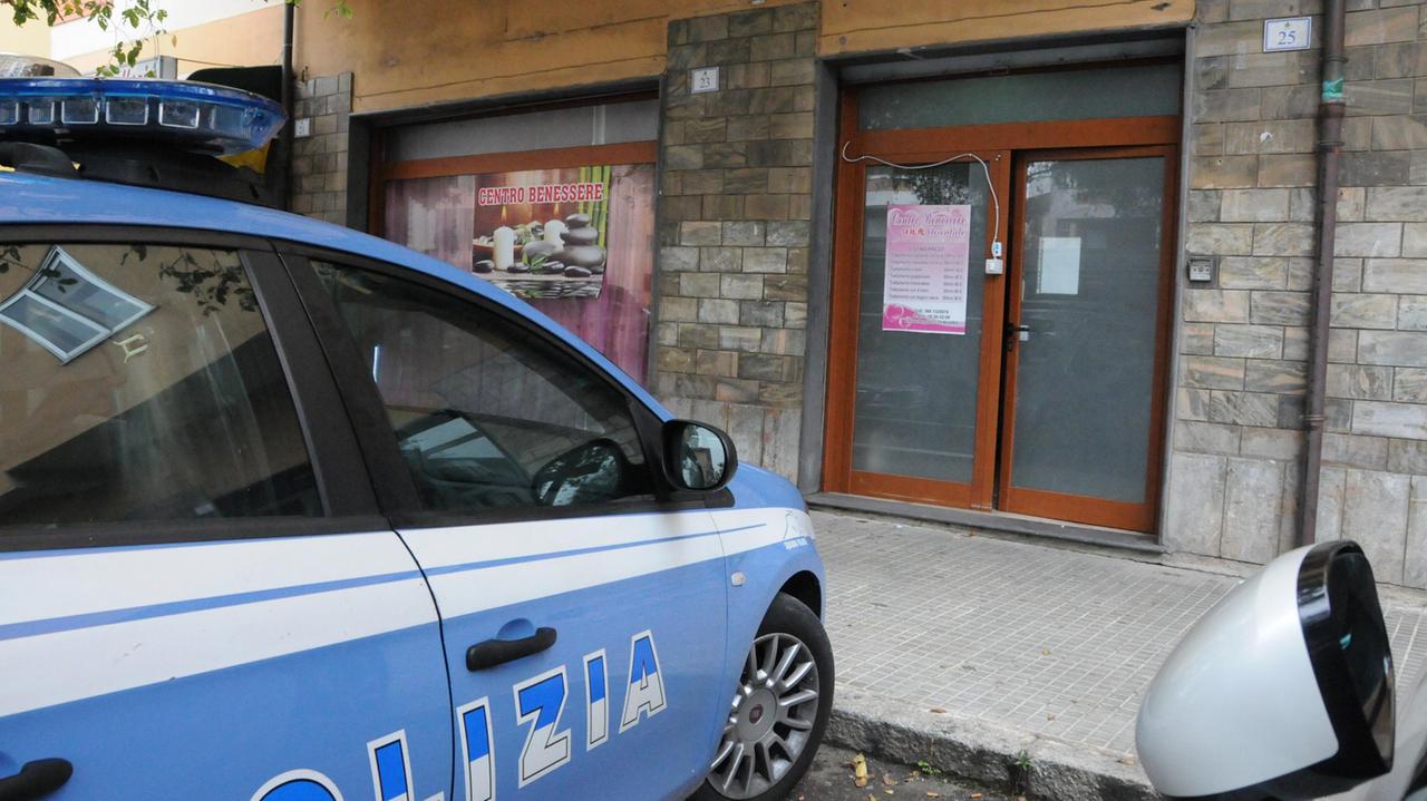 Una pattuglia della polizia a Nuoro (foto archivio)
