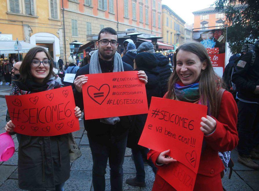 Psicologi contro Courage «Essere gay non è una colpa» 
