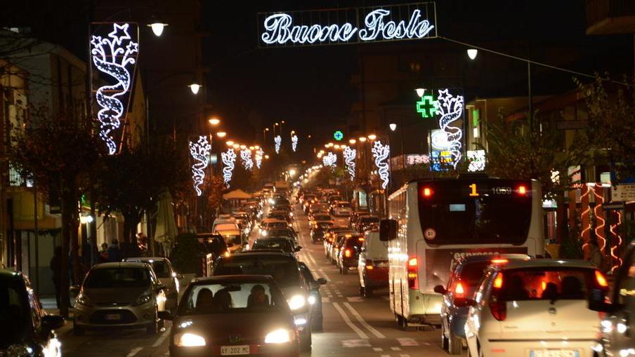 Le frazioni senza luminarie, protesta il delegato Casalloni