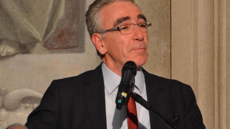 Pallottola per il sindaco: le ombre sulla città