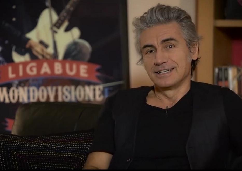 Ligabue su Facebook «Ho scritto un pezzo per Loredana Bertè»