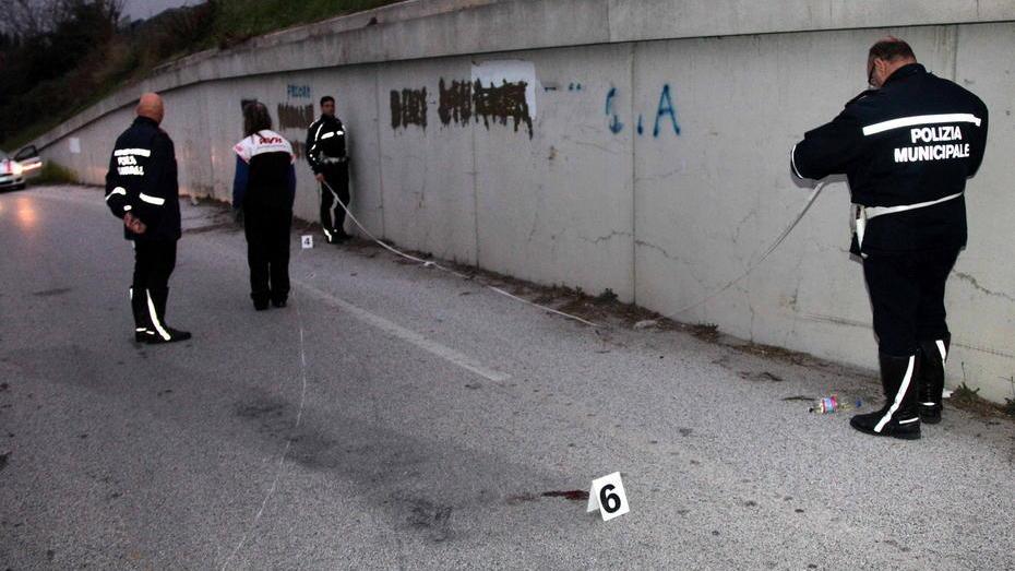La polizia municipale sul luogo dell'incidente