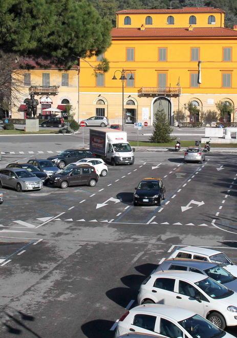 I residenti del centro sono esasperati: qui non si vive più 