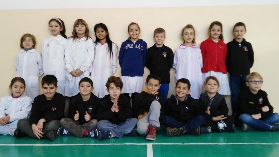 Siamo coi bimbi che non hanno nulla