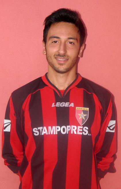Troncone firma una tripletta Avanzano Adjetey e Mazzeo
