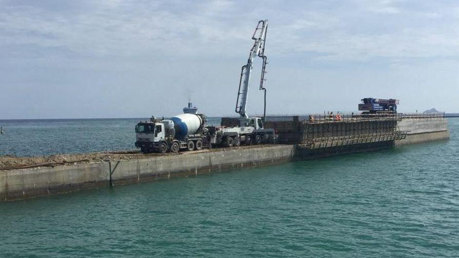 Arrivano i soldi per finire il porto