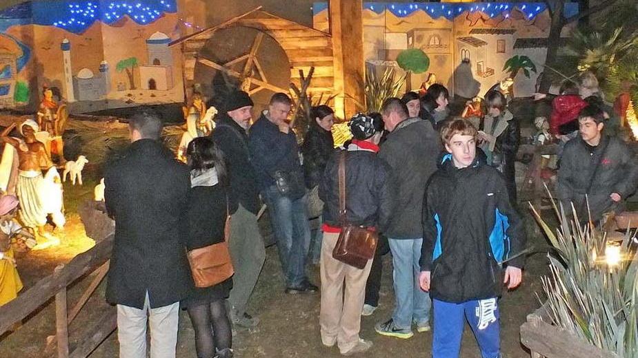 Babbo Natale in città tra dolci e giochi e corale in concerto