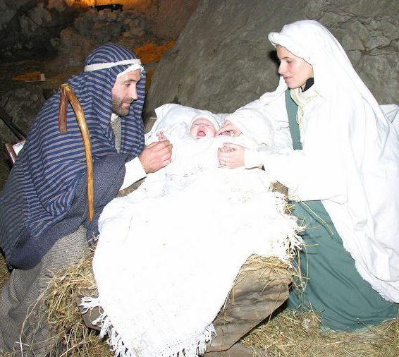 Torna il presepe in grotta dopo lo stop per il sisma 