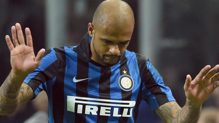 Inter ad alta tensione Pugno duro della società
