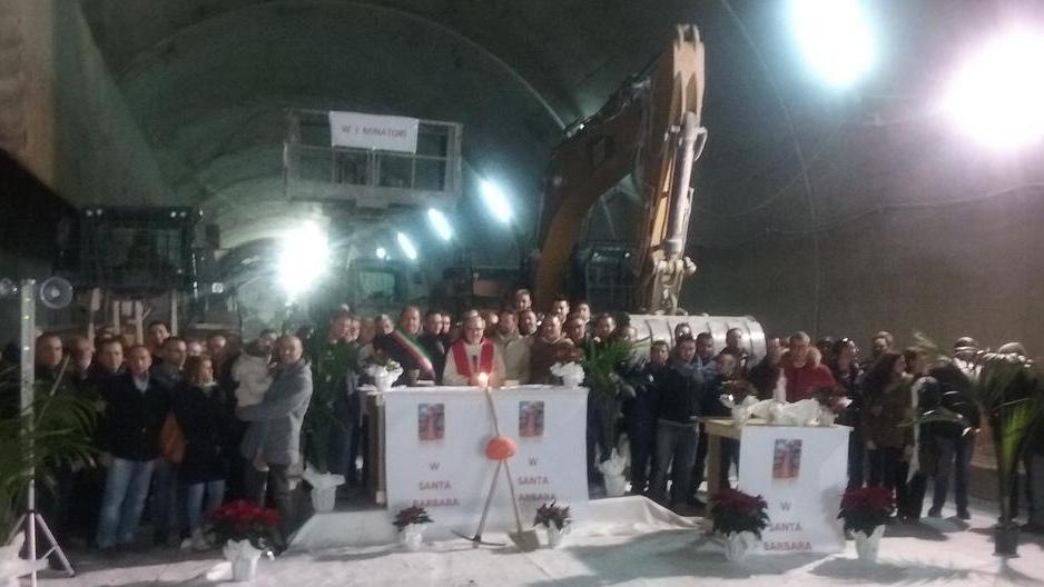 Crolli in una delle gallerie del cantiere Bocco-Canala