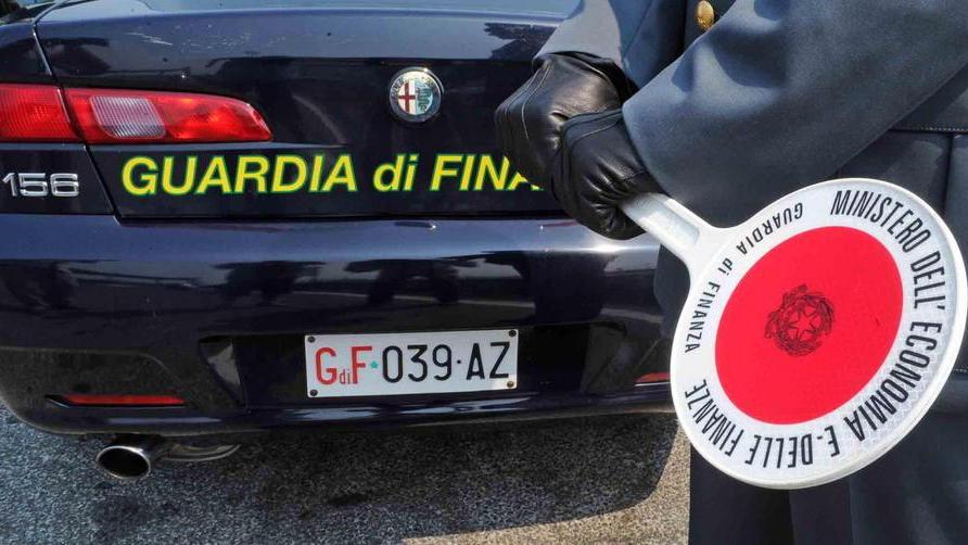 Maxi sequestro di Bmw e Mercedes